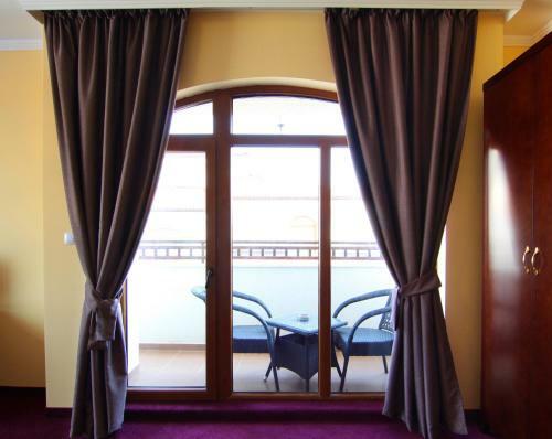 Vineyards Hotel