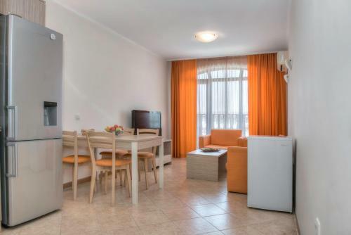 Aparthotel Pmg Royal Sun Apartments