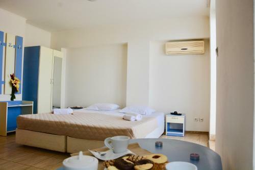 Rainbow Aparthotel