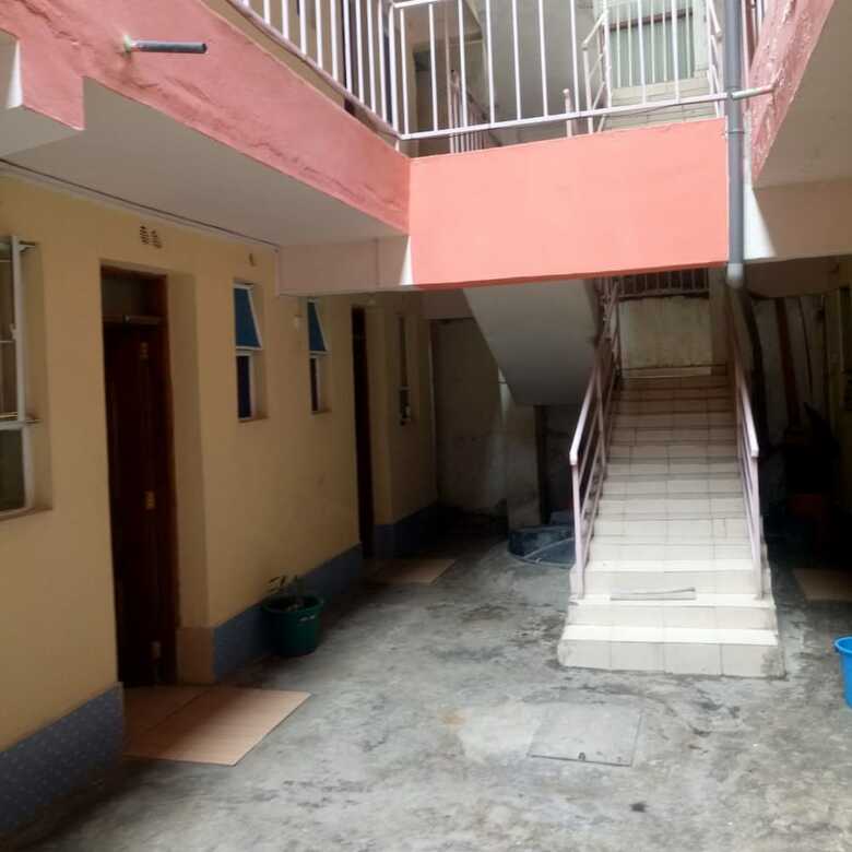 Hotel Travellers Guest House - Adults Only