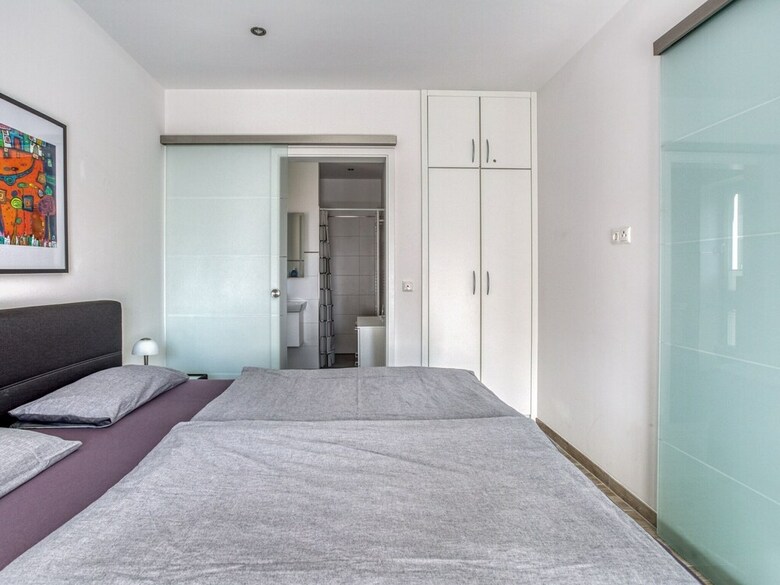 Apartamentos Chic Holiday Home In Varel With Balcony