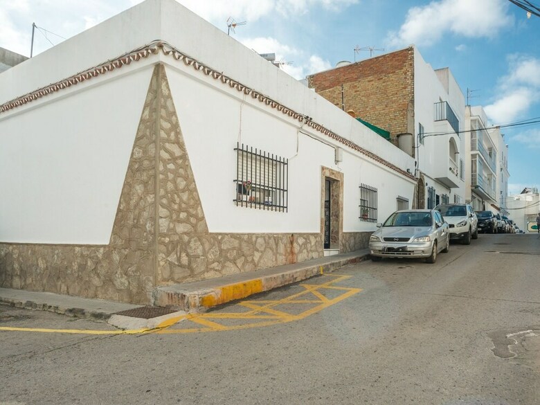 Simplistic Holiday Home In Cadiz Near The Beach