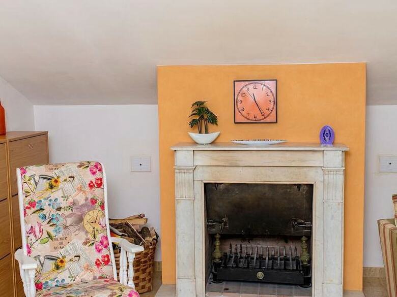 Enticing Holiday Home In Cutiellos With Garden