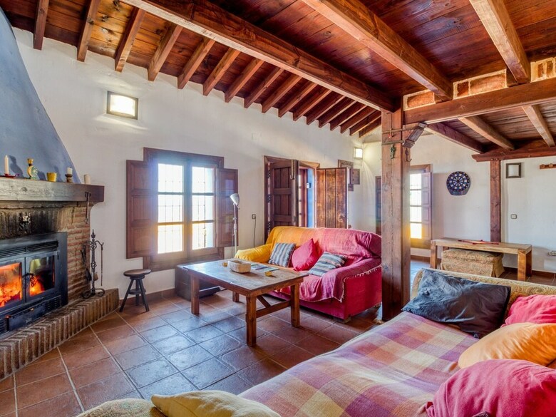 Pretty Cottage In Alcauc�n With Private Swimming Pool