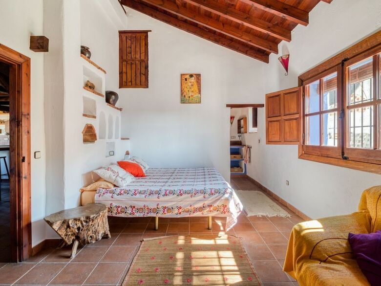 Pretty Cottage In Alcauc�n With Private Swimming Pool