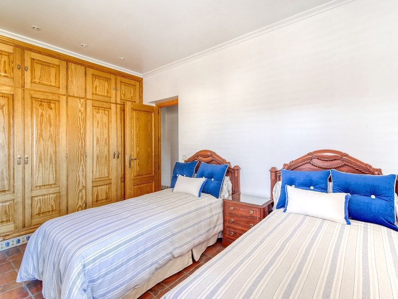 Fascinating Holiday Home In Villaca�as With Swimming Pool