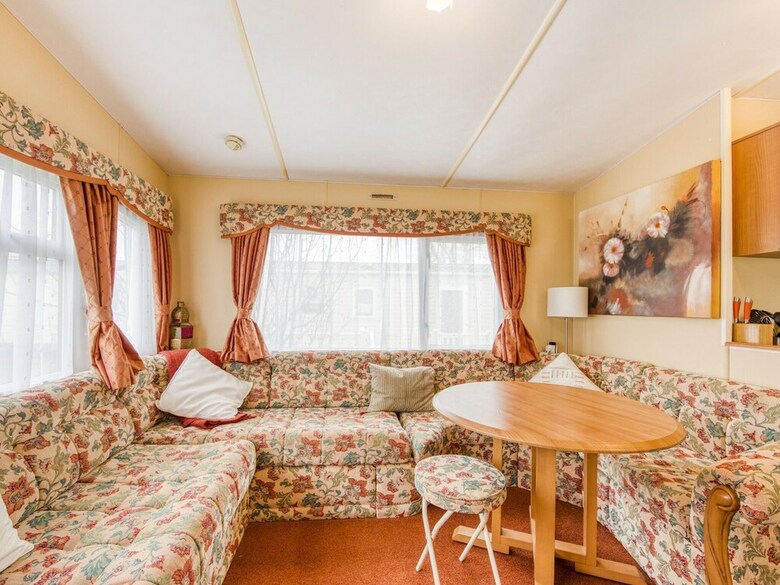 Alluring Home In Hastings Near Sea