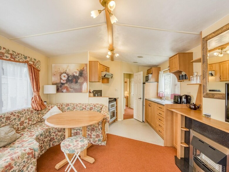 Alluring Home In Hastings Near Sea