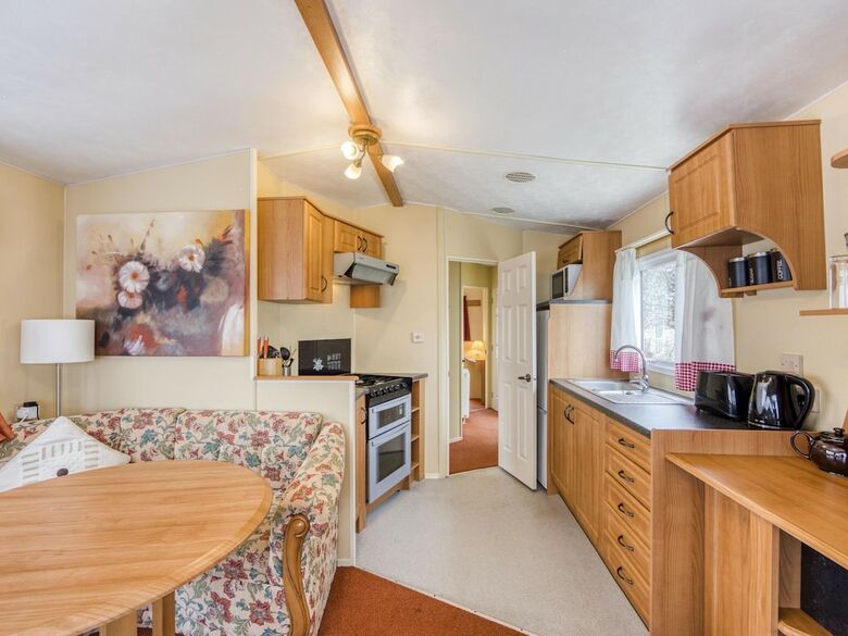 Alluring Home In Hastings Near Sea