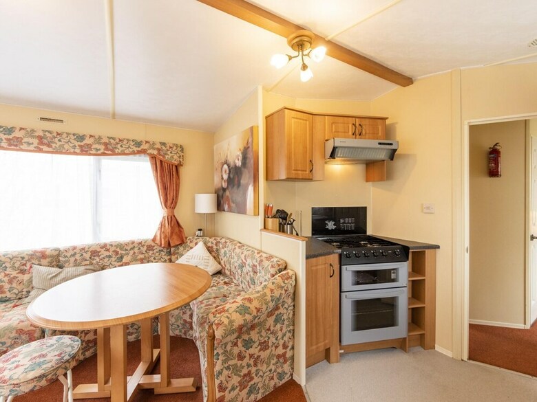Alluring Home In Hastings Near Sea