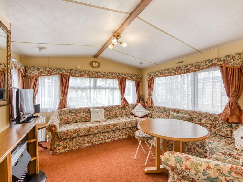 Alluring Home In Hastings Near Sea