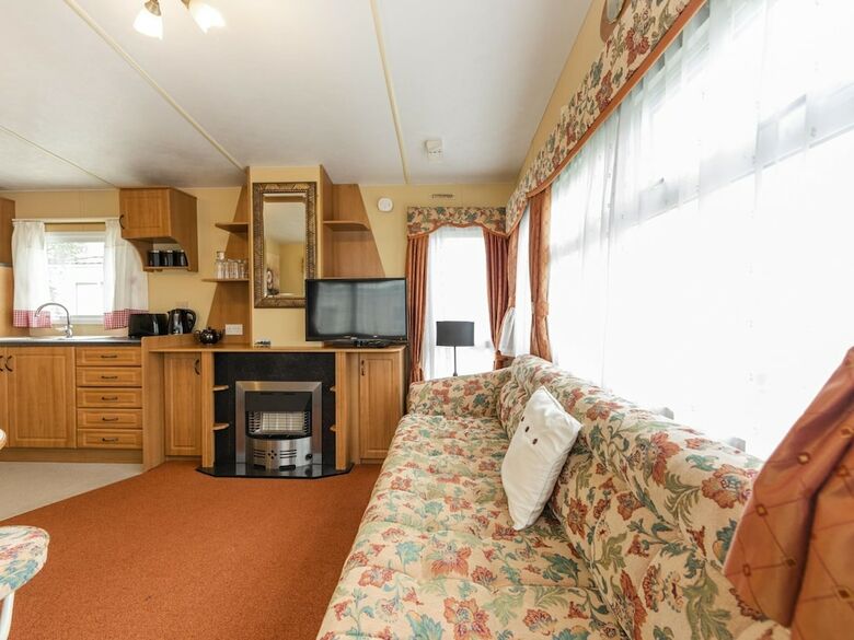 Alluring Home In Hastings Near Sea