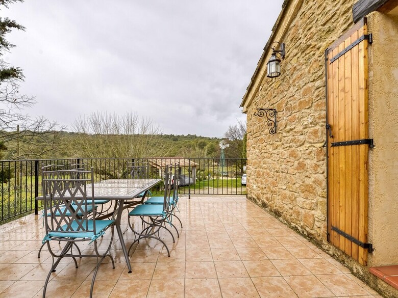 Graceful Cottage In Malauc�ne With Private Swimming Pool