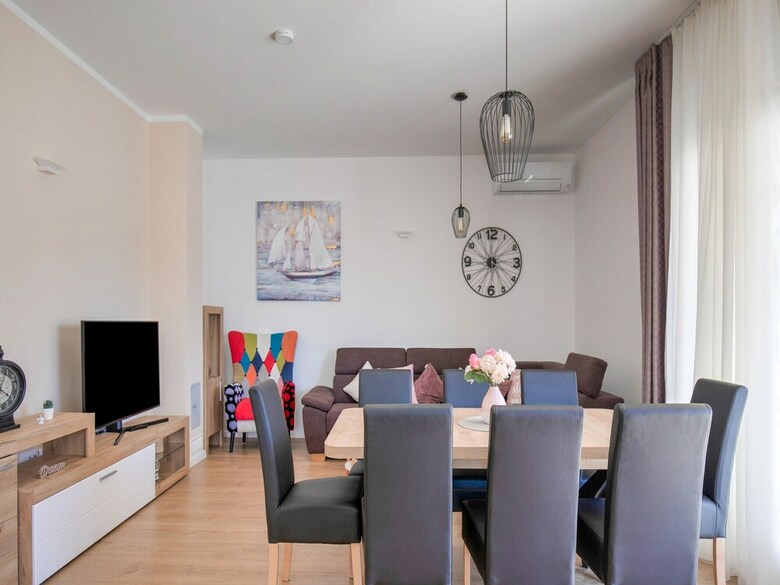 Modern Holiday Home In Zaton With Private Swimming Pool