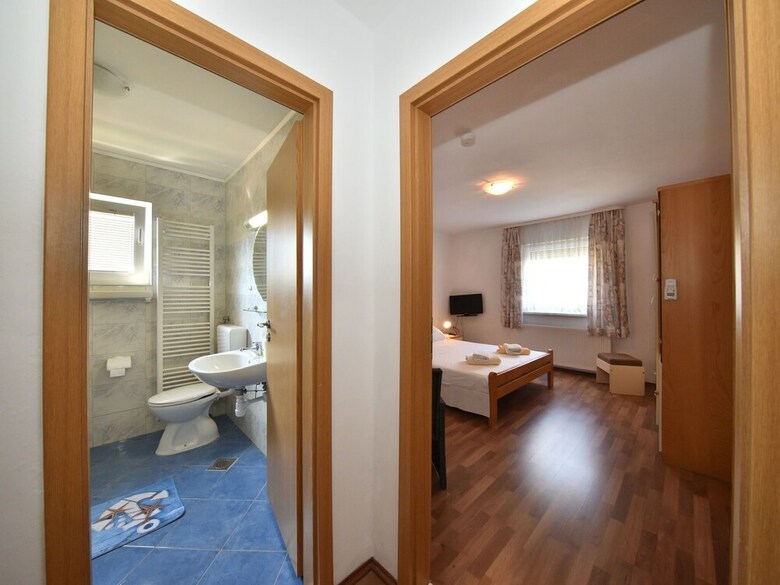 Traditional Apartment In Zadar With Garden