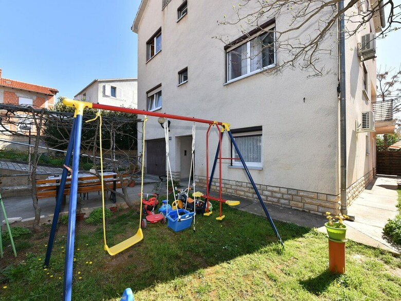 Traditional Apartment In Zadar With Garden