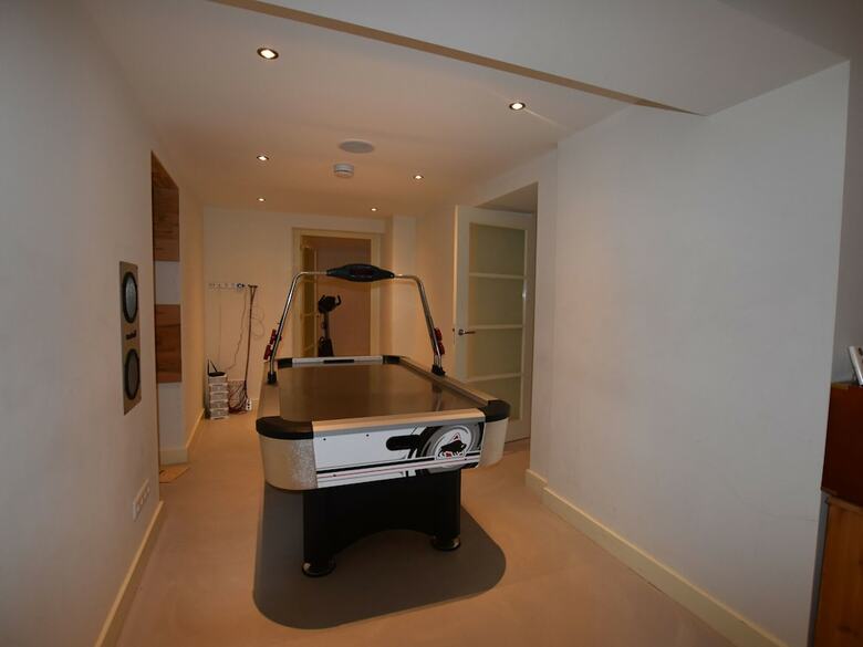 Lavish Holiday Home In Loosdrecht With Jacuzzi