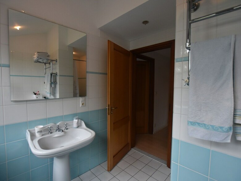 Lavish Holiday Home In Loosdrecht With Jacuzzi