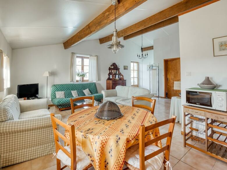 Blissful Holiday Home In Montpezat-de-quercy With Pool