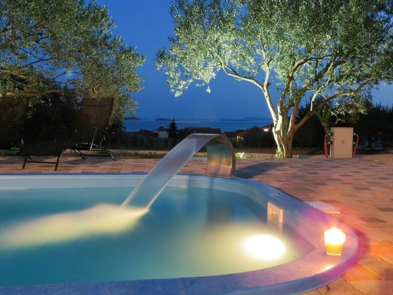 Enticing Mobile Home In Pako?tane With Swimming Pool