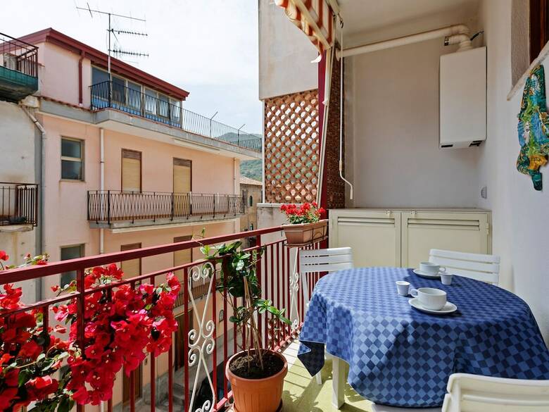 Pretty Holiday Home In Gioiosa Marea With Private Terrace