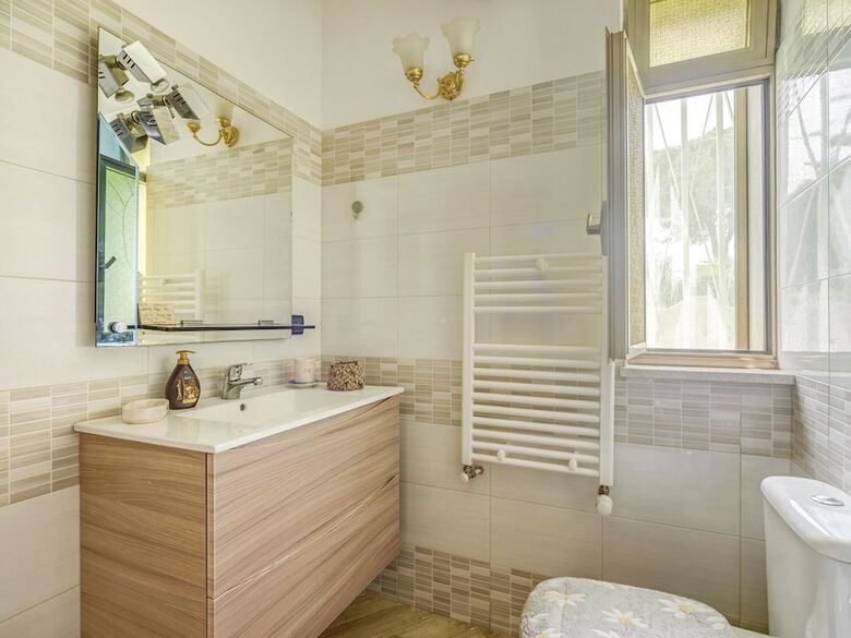 Traditional Holiday Home In Fontane Bianche With Pool