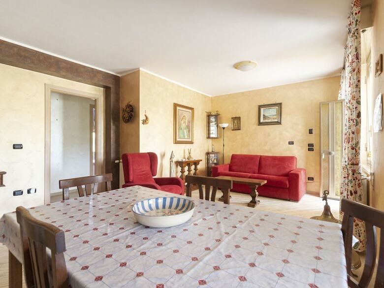 Traditional Holiday Home In Fontane Bianche With Pool