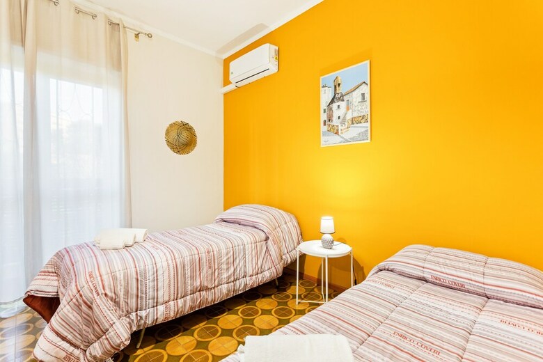 Apartamento Indipendenza Big - With Air Conditioning And Balconies