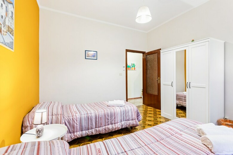 Apartamento Indipendenza Big - With Air Conditioning And Balconies