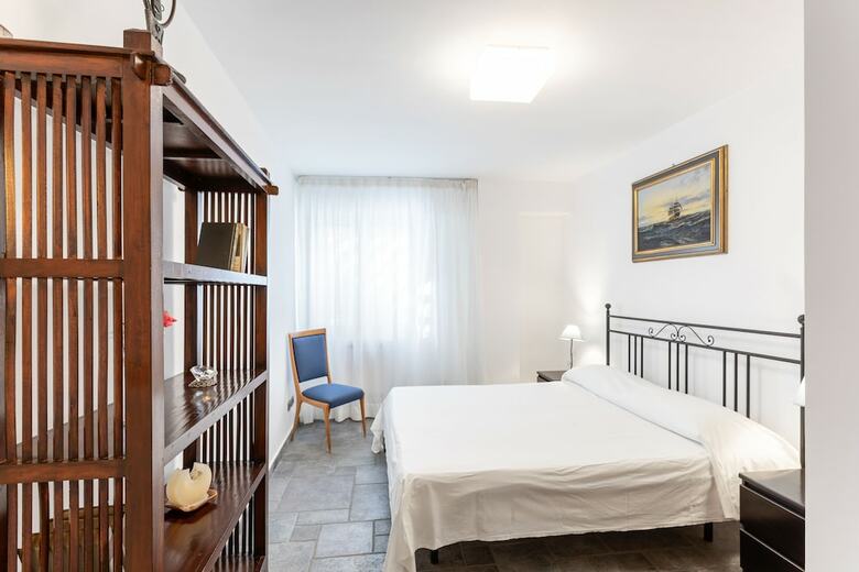 Penelope Seaview Apartment