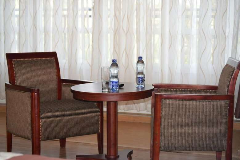 Hotel Esikar Gardens