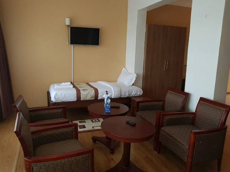Hotel Esikar Gardens