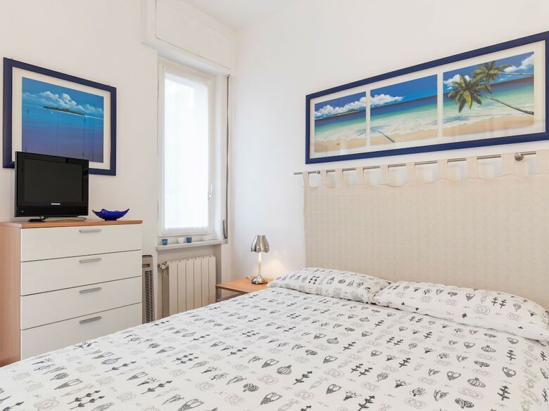 Attractive Apartment In Sanremo With Balcony