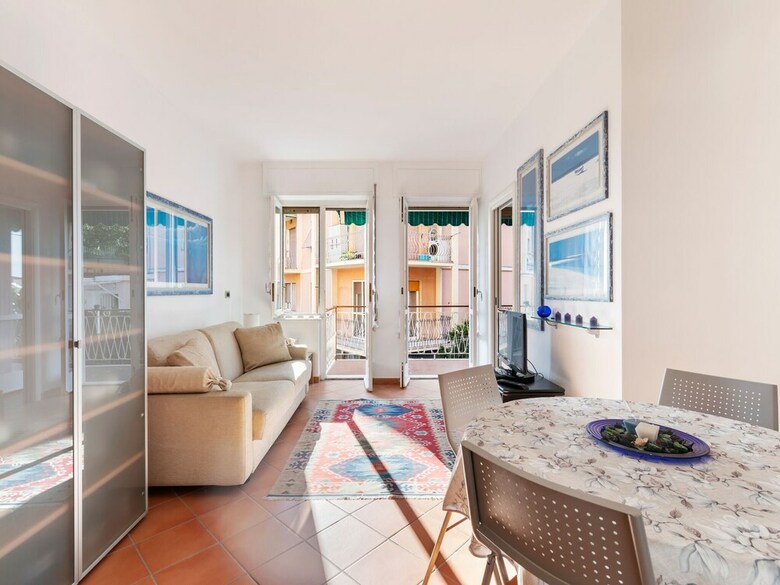Attractive Apartment In Sanremo With Balcony