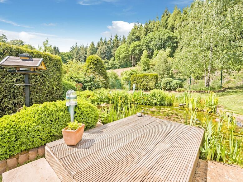 Charming Apartment In Weinsheim With Garden