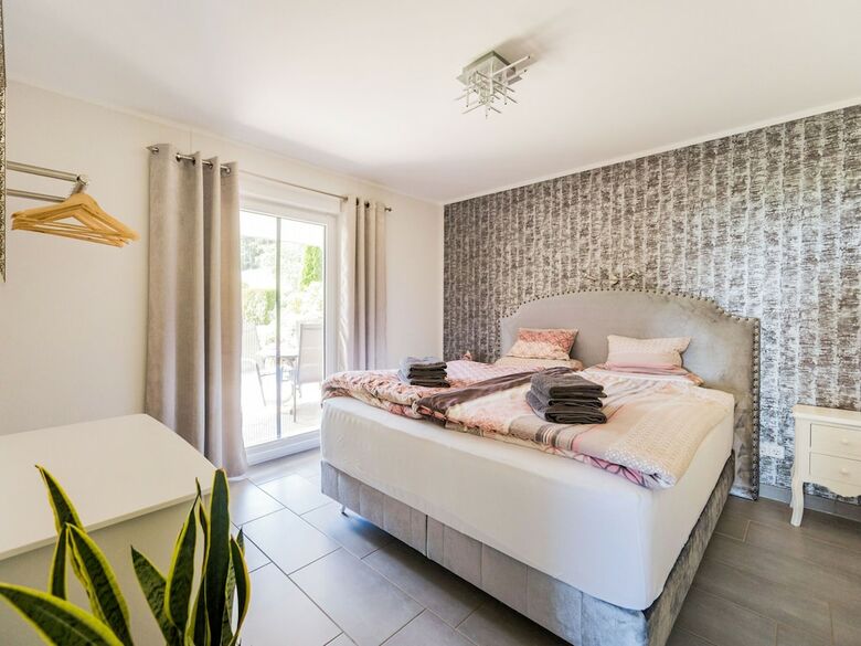 Charming Apartment In Weinsheim With Garden