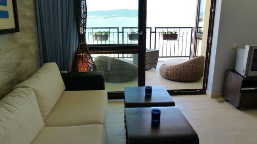 Apartamentos Oasis Beach Studios