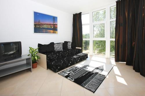 Sofia Apartments In Sunny Residence