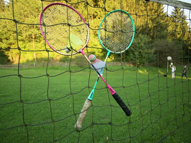Cozy Chalet With Fireplace, Located In Wooded Area