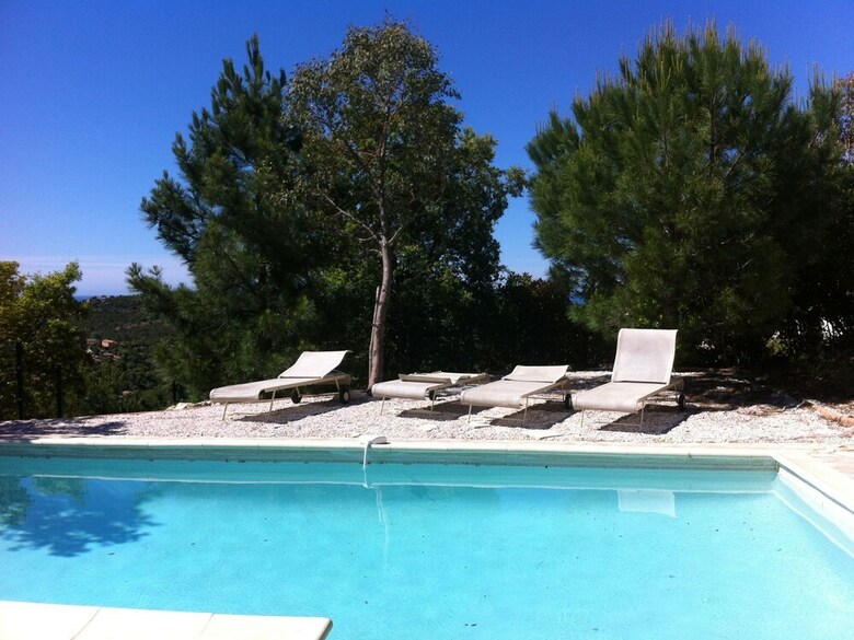 Spacious Villa With Panoramic Views, Located In The Provence
