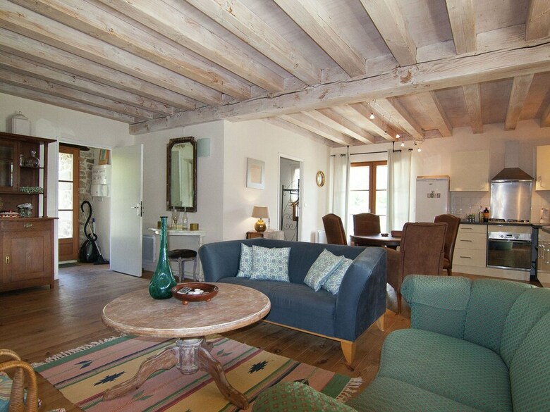 Gorgeous Holiday Home In Roussines With Terrace