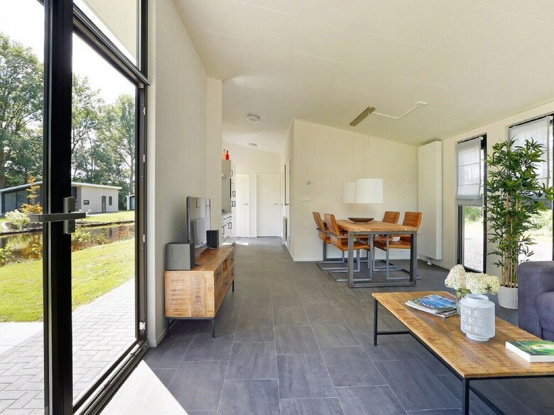 Modern Chalet With Nice Sliding Doors, Near Lochem