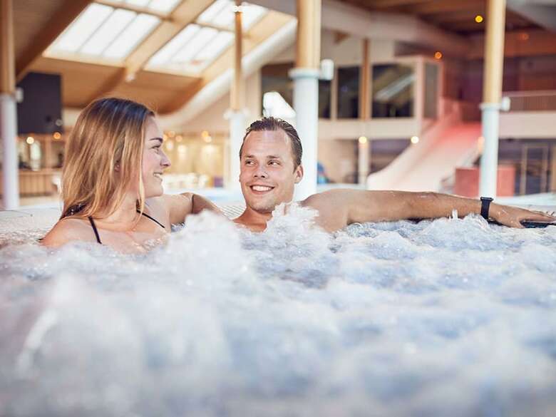 Spacious Villa With Dishwasher And Deco Fireplace On Texel