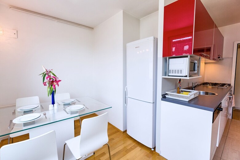 Apartment Panda 777