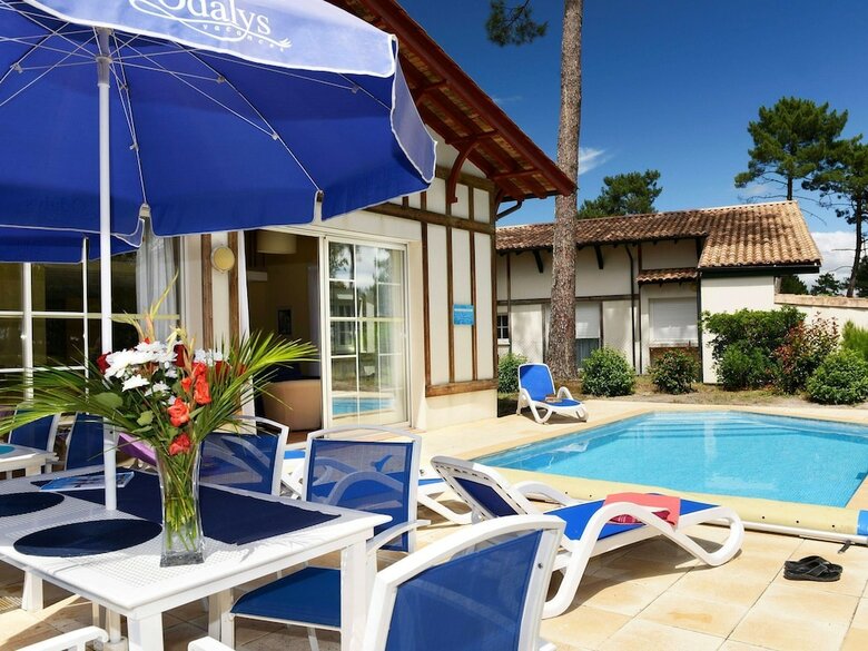 Detached Villa With A Private Pool Near Gujan-mestras