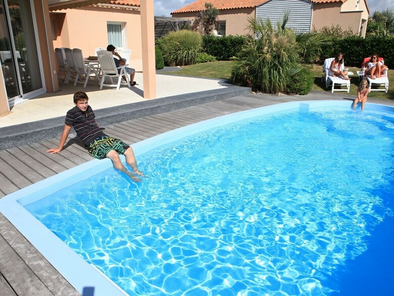 Luxurious Villa With Dishwasher, Only 800 M. From The Sea