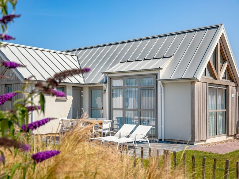 Luxurious Villa With Dishwasher, Only 500 M. From The Sea