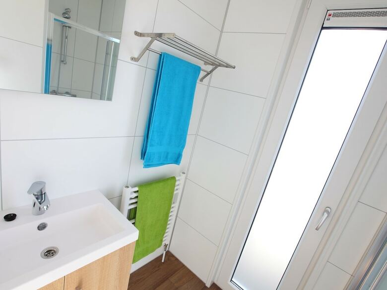 Single Storey Lodge With Dishwasher, 1 Km. From The Beach