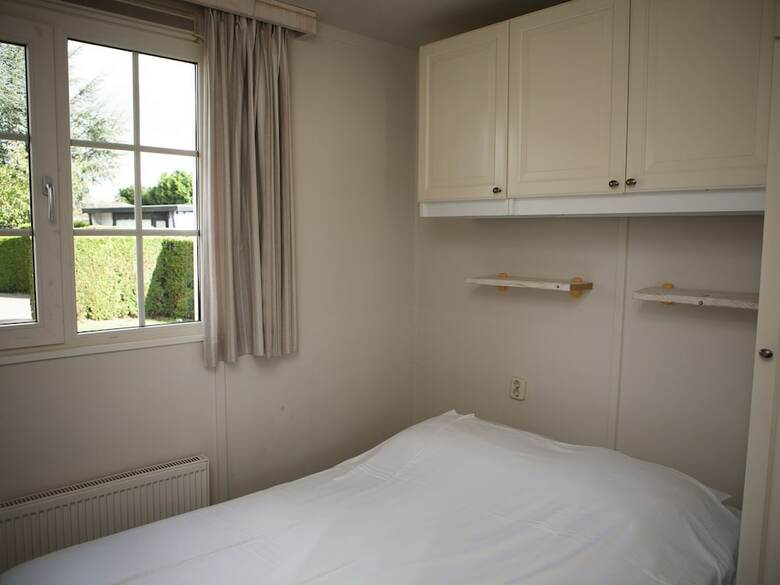 Comfortable Bungalow With Combi Microwave Near The Veluwe