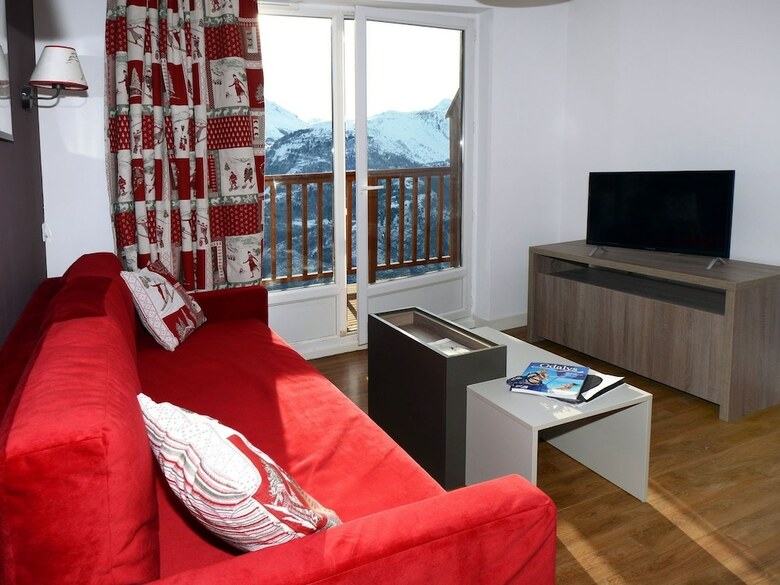Cozy Apartment With A Dishwasher At 100 M. From The Slopes
